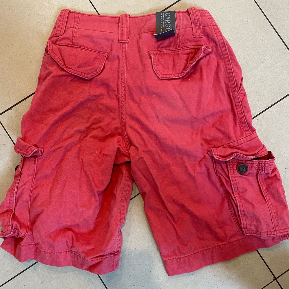 Aeropostale Mens cargo shorts size 27 color Fucia
